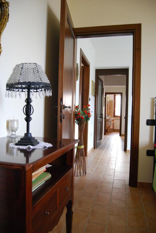 Bed and Breakfast Casale Il Cerqueto Сан-Северино-Марке Номер фото